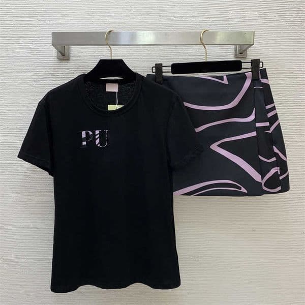 Two Piece Dress Designer Dress womens sexy Summer Fashion skirt set breathable short sleeve tee print skirt holiday style clothing S-L