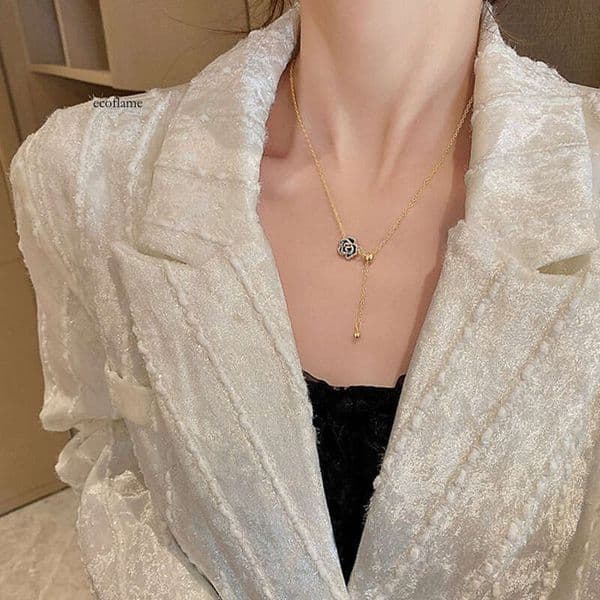 Black rose necklace for women, light luxury niche design, new vintage style, versatile camellia tail ring