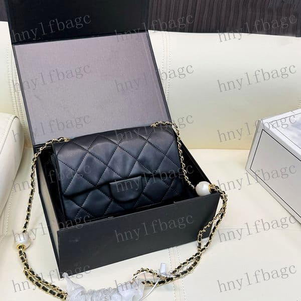 Ladies Smooth Leather Single Shoulder Handbag Designer Luxury Purse Pearl Accent & Metal Zipper Size 20*12cm