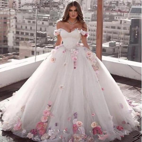 2026 Flowers prom Ball Gown Beaded Quinceanera Dress Lace Up Off Shoulder Back Luxurious Pleated Tulle Sweet 15 Party Dresses
