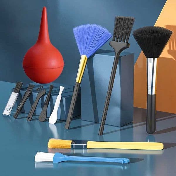 10 pcs Kit Portable Brush pc Laptop cell phone shaver Anti-static Dusting Cleaning For Computer Keyboard Camera Small Cleaner Z260527