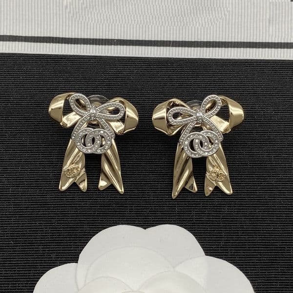 Designer Channel Style cc double C letter necklace for women light luxury high-end feel unique style inspired by 925 silver needle direct delivery