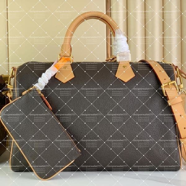 Mirror quality Designer Bag Soft P9 40 pillow bag womens crossbody travels shoulder bag handbags classic bandouliere 30 tote bag weekend Bag M24422 Master M24438