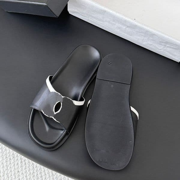 Women Platform Heels Sandals Slip On Slippers Designer Cowhide Slides Vintage Black White Outdoor Beach Shoes Luxury Leisure Shoes With Dust Bags Casual Shoes