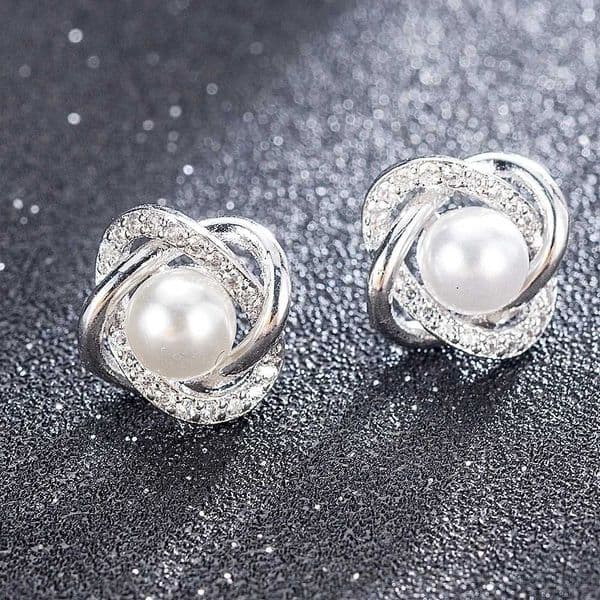 White Imitation Pearl Stud Earrings for Women Elegant Bridal Wedding Engagement Party Accessories Shiny CZ Luxury JewelryT260527