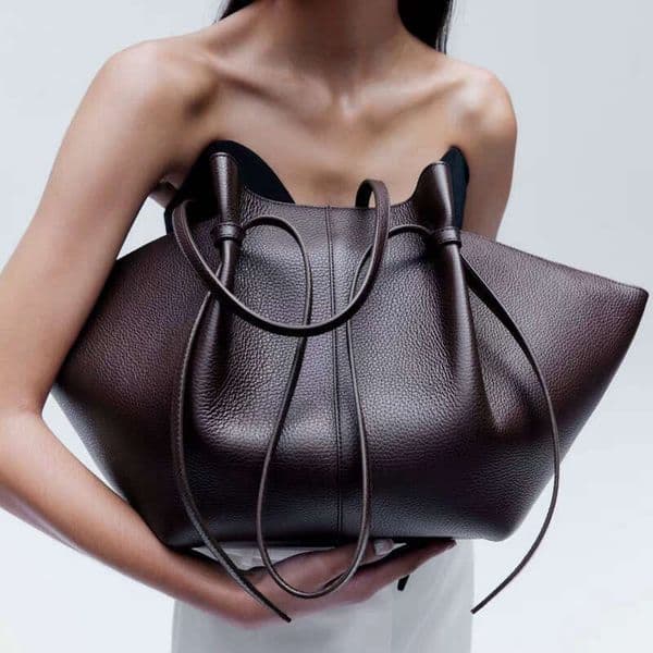 New trendy versatile large tote for cross-border e-commerce, handbag with wing design, large-capacity women's bag, underarm bag
