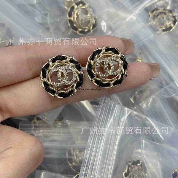 Designer Channel Style cc Exquisitely crafted high-end double C letter full diamond round leather cord earrings for women with hollow design