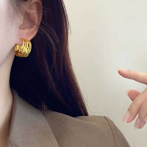 Silver Color Hollow Line C-type Stud Earrings for Women Party Trendy Personality Fashion Jewelry Geometric Accessories M260527