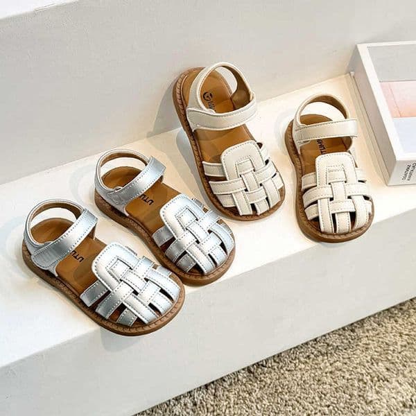 Girls retro woven toe sandals childrens princess girls 2025 new summer style summer genuine leather Roman soft sole H260528