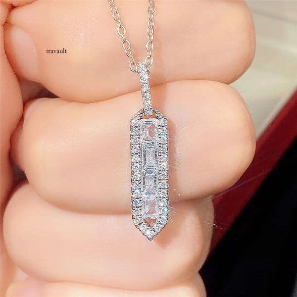 light luxury niche design trendy one-line necklace collarbone chain for women simple and elegant jewelry wholesale