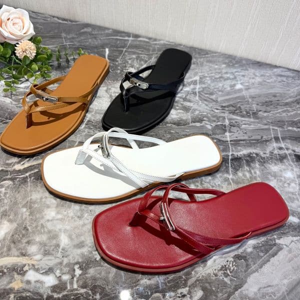 designer Kelly buckle sandals designer slippers men's and women's summer beach sandals casual luxury shoes with silver lock heart buckle cooler flat sandals