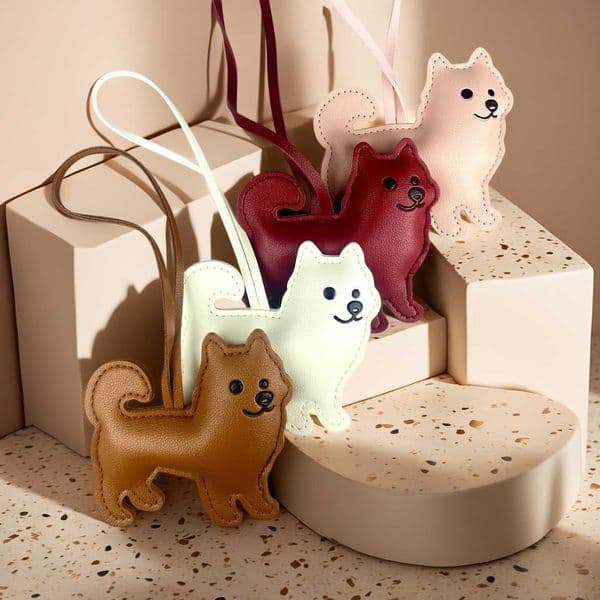 Cute PU Leather KeychainSamoyed Dog Bag Charm for Purse Handmade Animal Pendant 4 Colors Gift for Women/Perfect Bag Accessory H260528