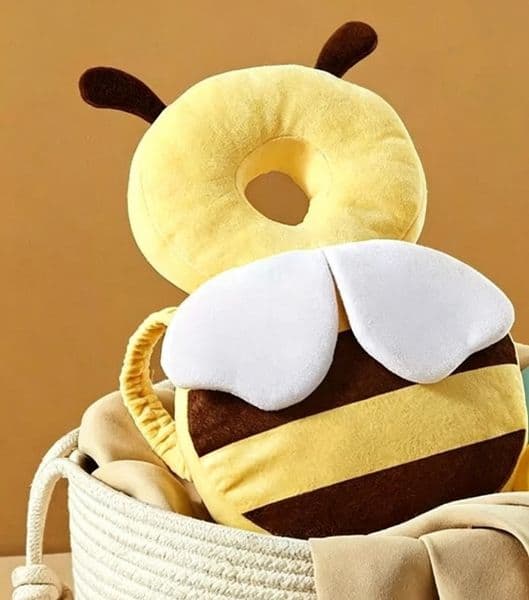 Lizhangyu This baby head protection pillow is a practical safety gear for toddlers learning to walk It features breathable material that keeps baby comfortable
