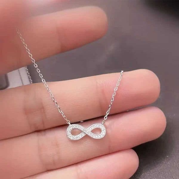 Huitan Elegant Infinity Shaped Pendant Necklace Bridal Wedding Accessories Exquisite Womens Necklaces Crystal CZ Luxury Jewelry L260527