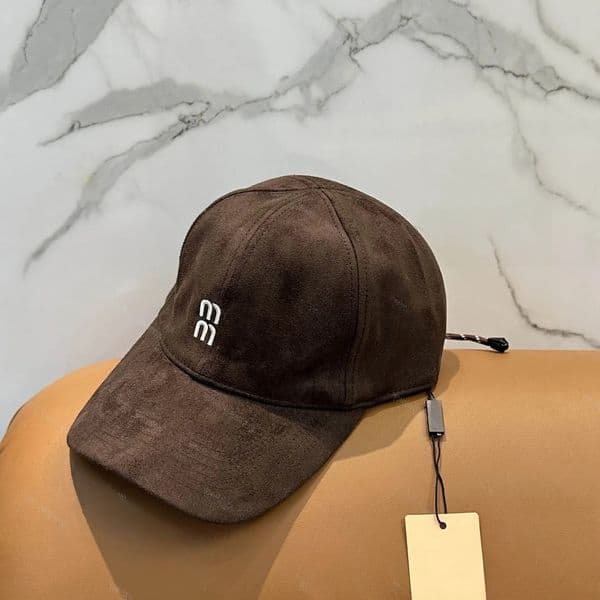 Designer Velvet Baseball Caps for Men Women Khaki Luxury Hats Suede Fitted Cap Fashion Fedora Letters Stripes Mens Casquette Beanie Hat Brown Gorra Accessories