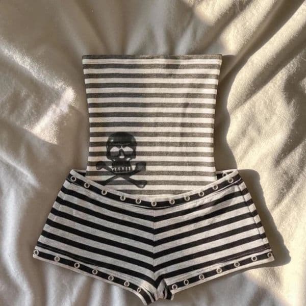 Color blocked fashionable summer shorts Y2K sexy slim fit versatile low waist Gothic hiphop street mens and womens suit emo 260529