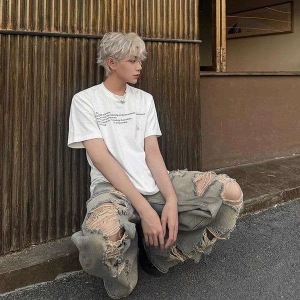Ripped jeans for men, straight loose wide-leg American high street pants, trendy brand, cool and stylish, vintage long pants