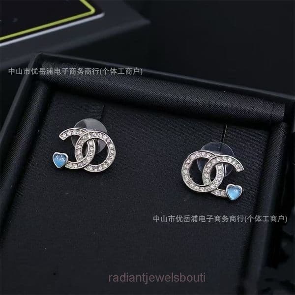 designer cc earrings Authentic double C letter full diamond blue and pink diamond stud earrings for women light luxury and earrings channels channeled diamond