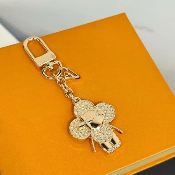 Designers keychains Unisex Car Key Men and Women Buckle jewelry Keyring Bags Pendant Steel Hardware Couples Gifts