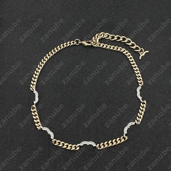 Womens Trendy Necklace Gold Silver Jewellery Designer For Women Daily Wear Luxury Jewelry Travel Chain Neckalces Fashion Designer Necklace
