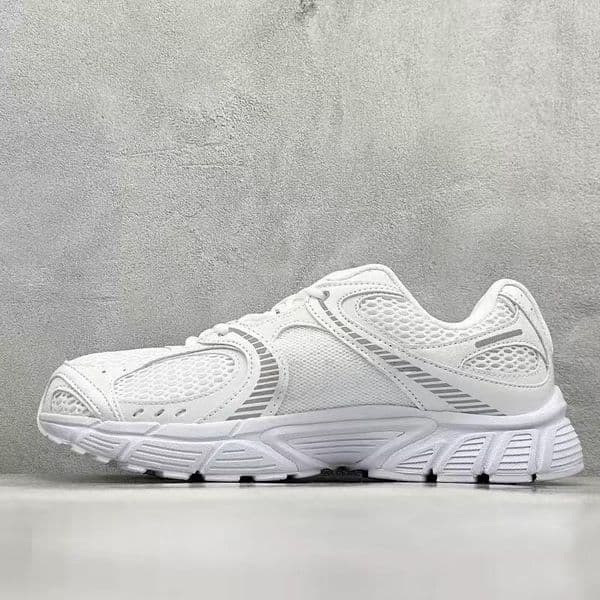 Thick soled dad shoes breathable and shock-absorbing running shoes men's and women's casual sports shoes