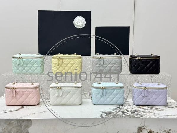 Free shipping designer bag Makeup bag for women portable large capacity new high-end cosmetics storage box with mirror black brown white