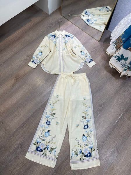 26 Spring/Summer Collection: Elegant Retro-Style Color-Contrast Blue White Porcelain Print Loose-Fit Shirt and Skirt Set