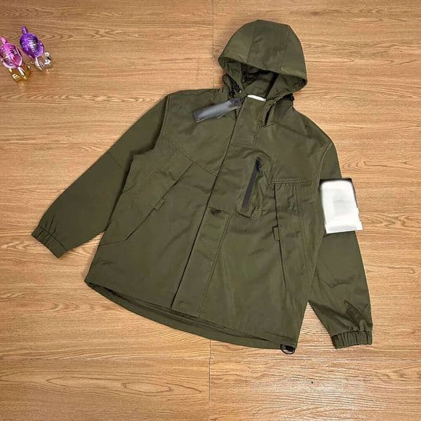 Stones Coat Islands Designer Topstoney Jacket Zipper Hoodies Classic Compass Badge Outdoor Style Windbreaker Jacket Autumn Winter Couple Bomber Stones Jacket F0e