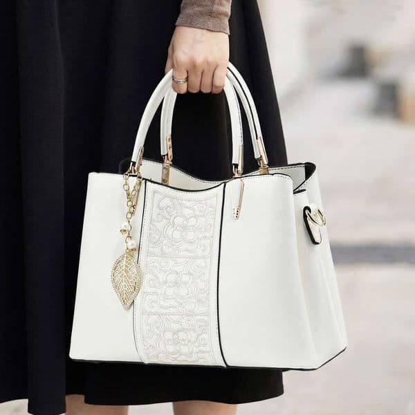 Designer Bag 2025 New White Women's Handbag, Simple And Elegant Shoulder Crossbody Bag, Large Capacity Fashion Commuting Bag