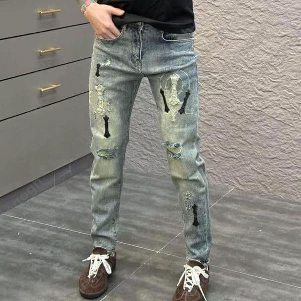 Jeans For Mens Designer Clothes Men Stretch Skinny Fit Distressed Jean Vintage Washed Slim Denim Pants With Cross Patch Ripped Detail For Street Daily Wear