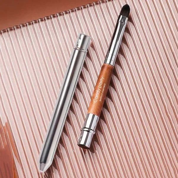 Beauty Lady Lip Gloss Brush Makeup Brush Metal Handle with Protect Cap Cosmetic Brush Lipstick Brush Concealer Brush Lip Brush M260530