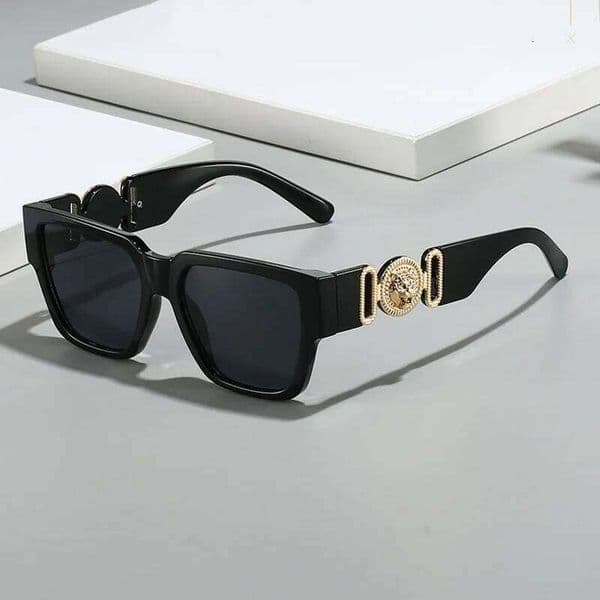 Classic Vintage Sunglasses Oversized Square Sunglasses Women For Men Luxury Brand Designer Sun Glasses Punk Popular Metal Lion Shades C260204