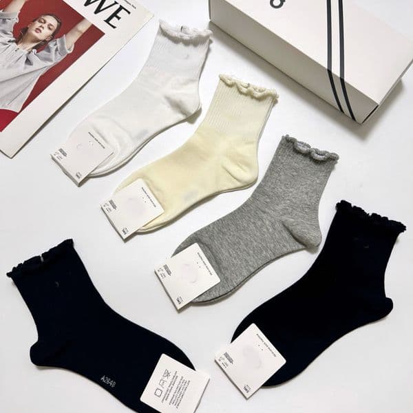 Pure cotton low tube cute solid color printing beautiful ladies short short socks female luxury art fashion warm socks in autumn and winter