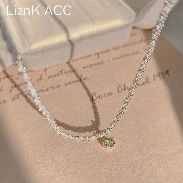 Designer Jewelry Luxury Jewelry Trendy Necklace For Women, Unique Design, Niche Green Sparkling Diamond Pendant, Collarbone Chain, Light Luxury Popular Accessory