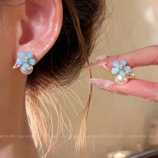Designer Jewelry Luxury Jewelry Icy Blue Floral Pearl Earrings For Women, Light Luxury, Elegant, High-End Feel, Fashionable And Versatile Ear Accessories Wholesale