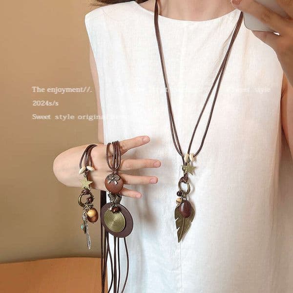 Designer Jewelry Luxury Jewelry New Chinese Zen Style Long Feather Necklace For Women, Ethnic Retro Versatile Layered Sweater Chain, Popular Niche Accessory