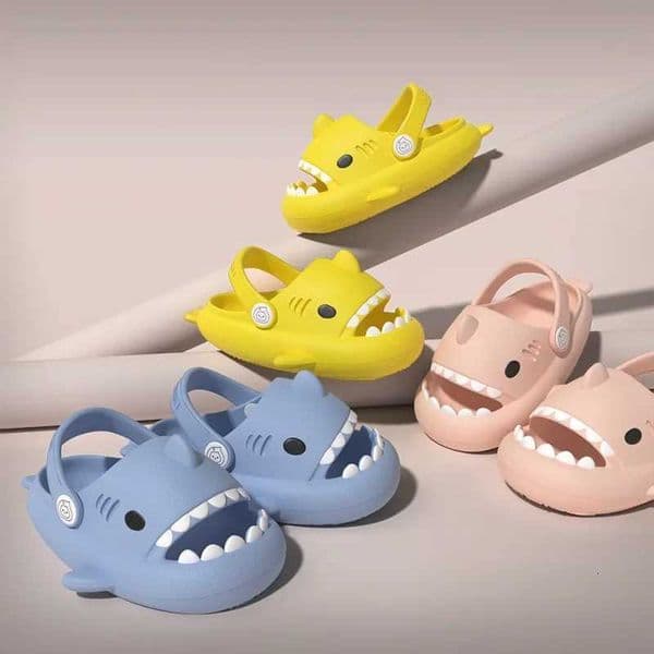 Three-dimensional Childrens Shark Hole Shoes Summer Home Baby Non Slip Platform Sandals Cute Cartoon Soft Sole Kids Slippe H260401