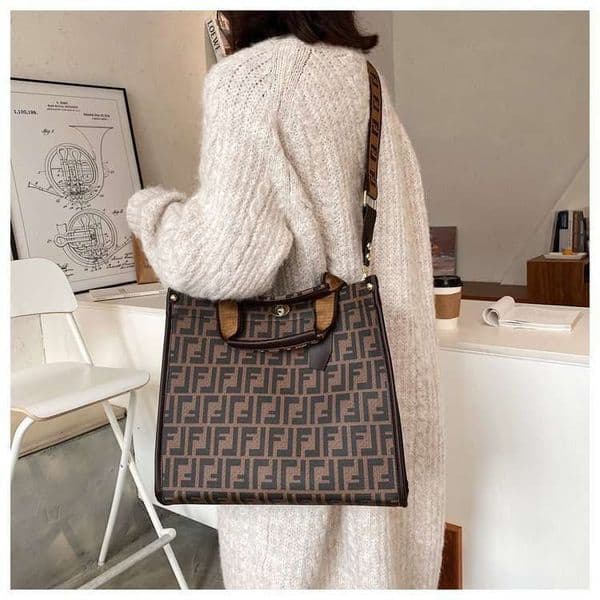 Women's handbags, new autumn winter large-capacity tote foreign trade wholesale shoulder bags, simple and versatile