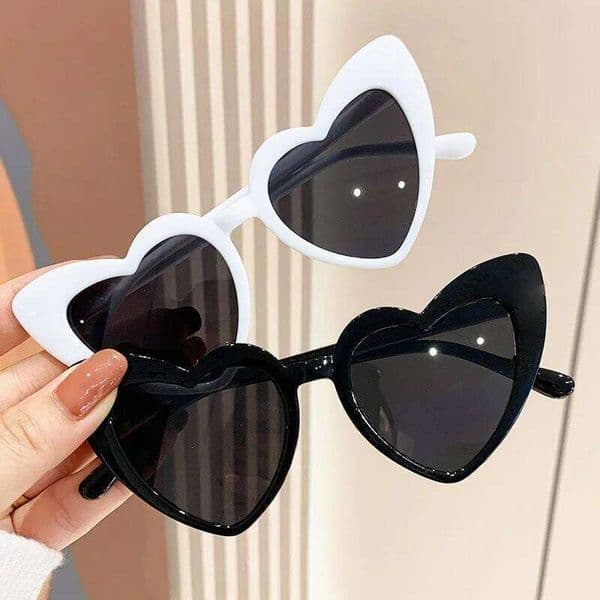 Retro Pose Love Sunglasses Female Fashion Big Face Thin Eyewear Summer Travel Sunshade S260331