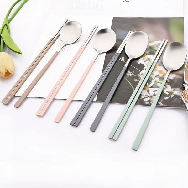 8Pcs Korean Dinnerware Set Silver High Quality Stainless Steel Flatware Set Matte Dinner Spoon Chopsticks Tableware Cutlery Set 260324