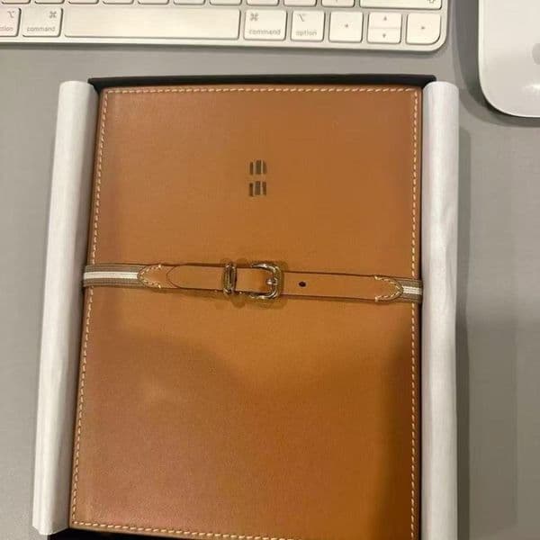 Thickened Leather Notebook for Students & Professionals - Durable Daily Planner