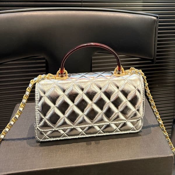 Luxury Handbag With Agate Handle Ladies Shoulder Bag Flip Cover Genuine Leather With Grid Pattern Gold Metal Matelasse Chain Crossbody Cosmetic Sacoche Purse 19cm