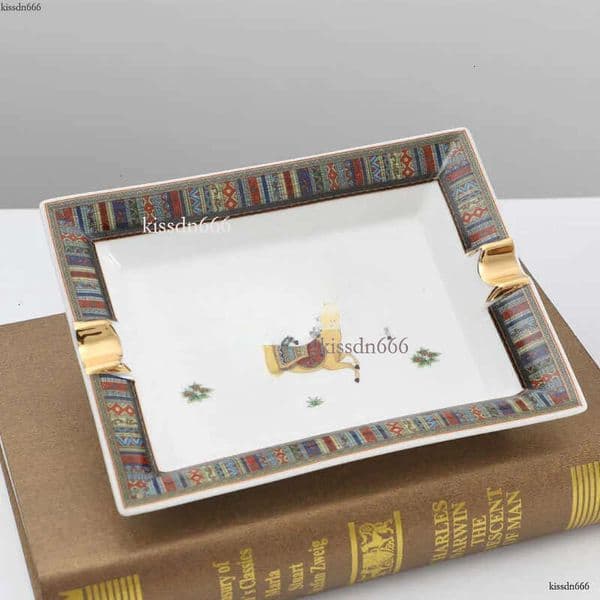Cigar ashtray, home dining table decoration, classic patterns, high-quality porcelain, three size office desk organizer, business gift