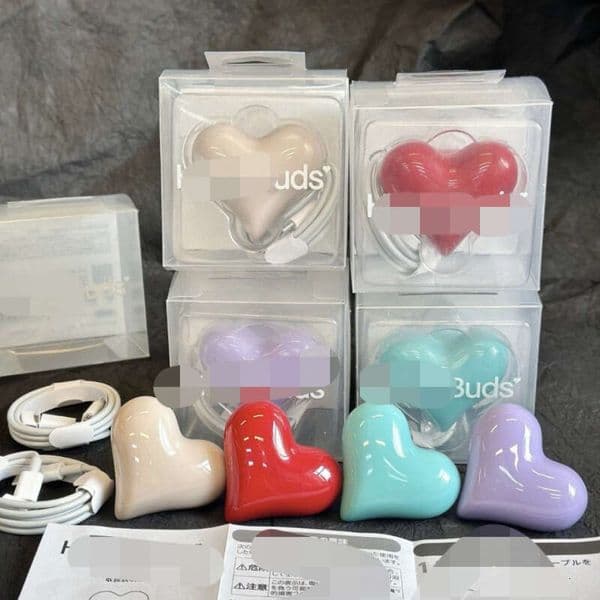 In-stock Japanese red heart-shaped AC charger, USB