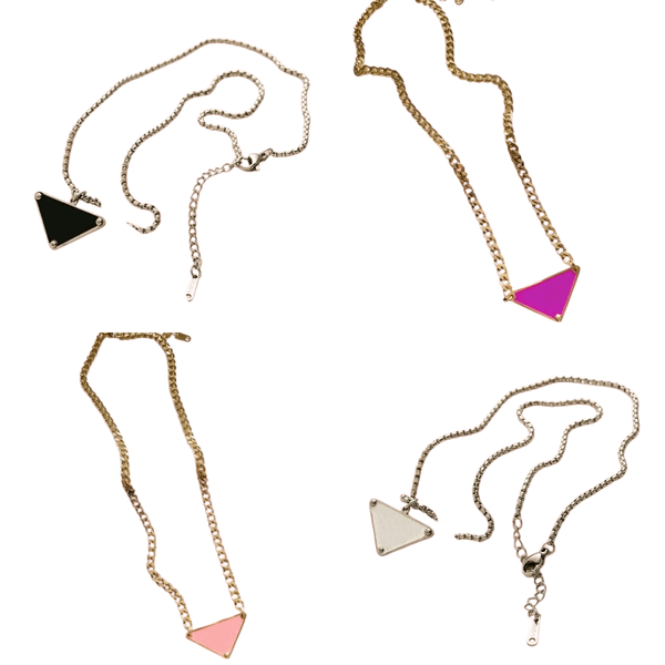 Plated Silver Necklace Triangle Designer Necklace Vintage Mellow Classic Jewellery Designer For Women Premium Stylish Fancy Pendant Necklaces Glitter zh862