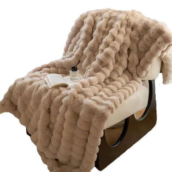 High-grade Faux Rabbit Fur Autumn Winter Soft Thick Warm Sofa Bedroom Bedding Nap Blanket Home Decor 240806