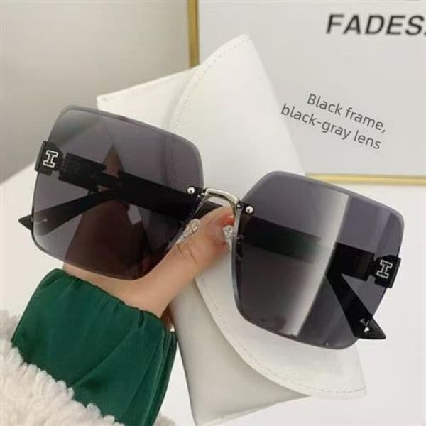 New series New color scheme 2026 New Designer Luxury Glasses Fashion Large Frames Outdoor Leisure For Both Men And Women Same Style