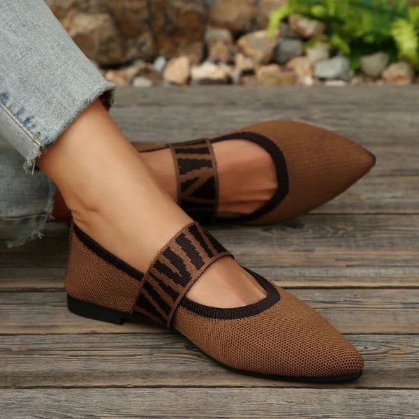 Summer 2025 Womens Fashion Elastic Strap Comfortable NonSlip Flat Shoes for Daily Outing Casual Lowtop 260325