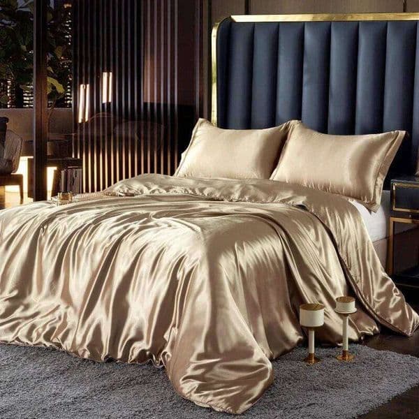 Nordic Silk Bedding Set with Duvet Cover Bed Sheet Pillowcase Luxury Couple Single Double Summer 1/2 People Solid Bedsheet 26Y0402