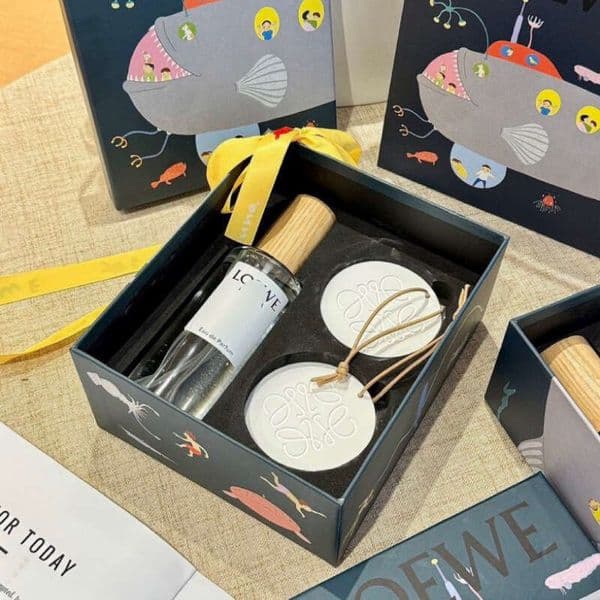 Luowei Classic Ceramic Fragrance Pendant Spray Gift Box, suitable for use in wardrobes and cars, gift box packaging